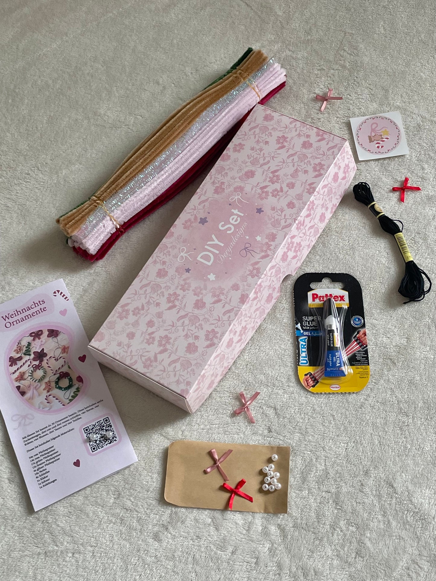 Christmas lights & ornaments