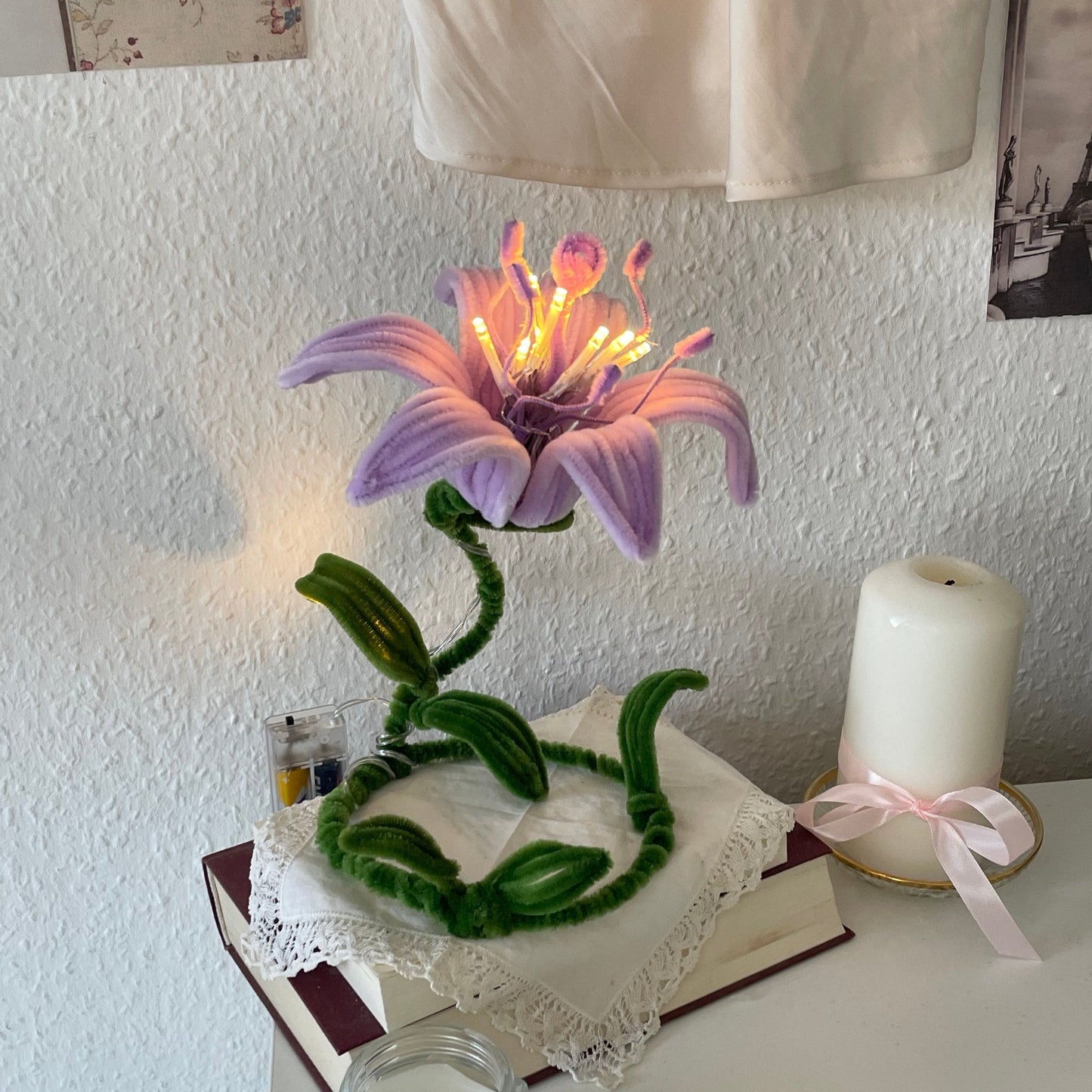 Magisches Blumenlicht (lila)