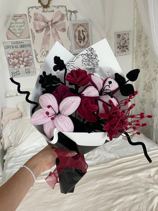 DIY Halloween flower bouquet made from pipe cleaners